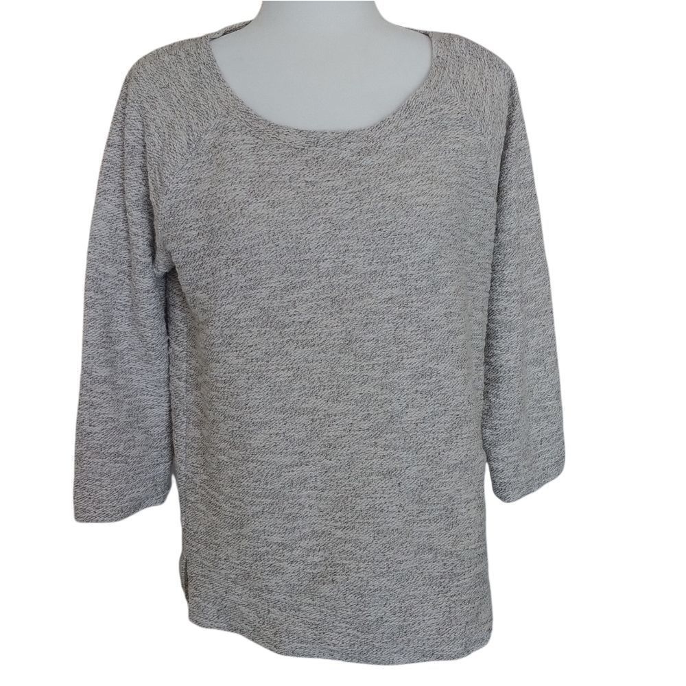Lou & Grey White glitter Sparkle Pullover Sweater
Women’s Size Medium.